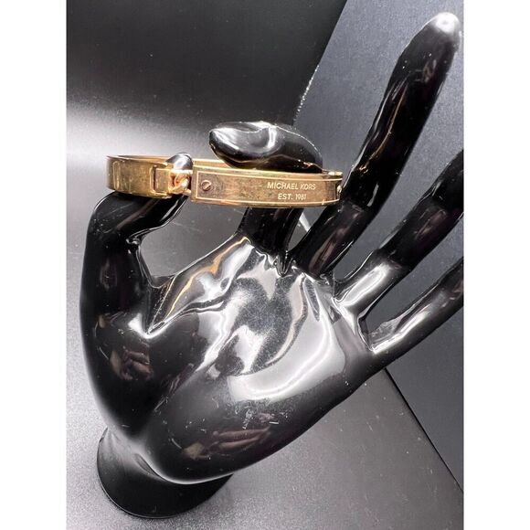 Michael Kors Logo Bracelet - Picture 3 of 8